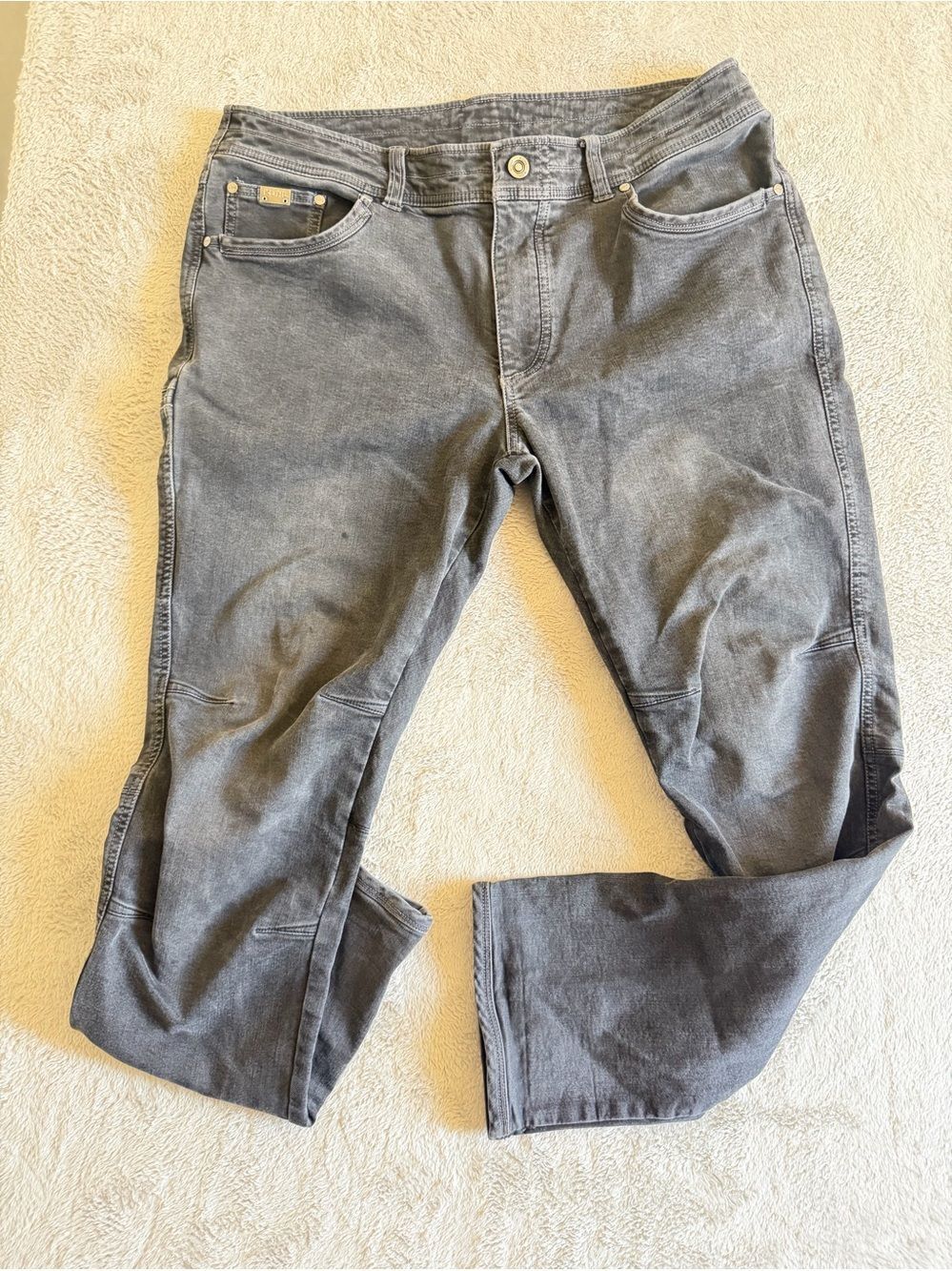 Kuhl Men's Grey/Black work pants 38 X 32